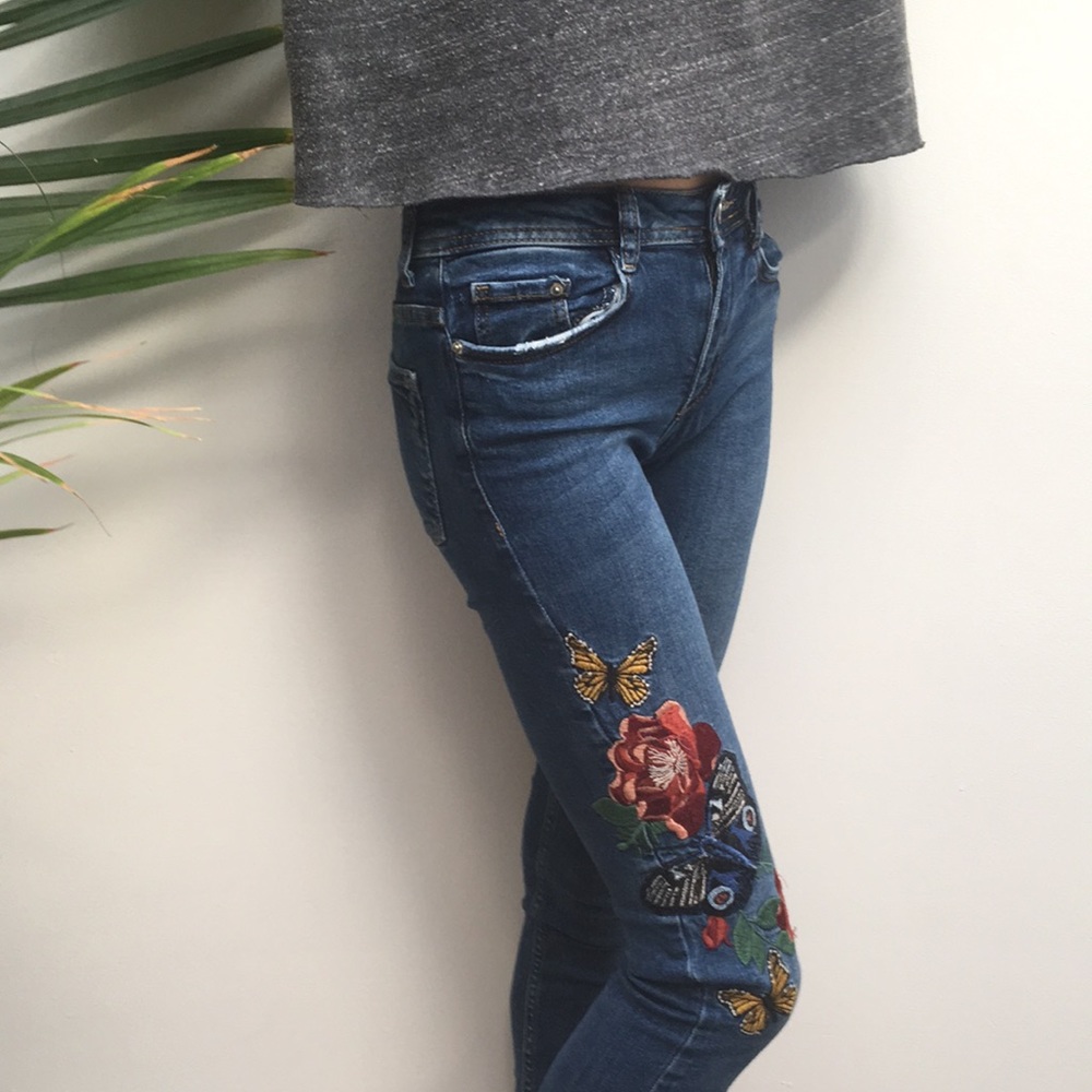 Zara embroidered jeans
